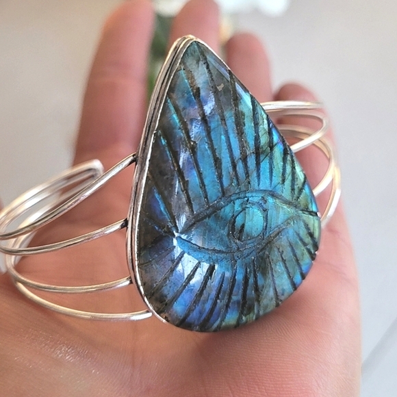💙Stunning XL Carved Labradorite Sterling Silver Cuff - Picture 2 of 5